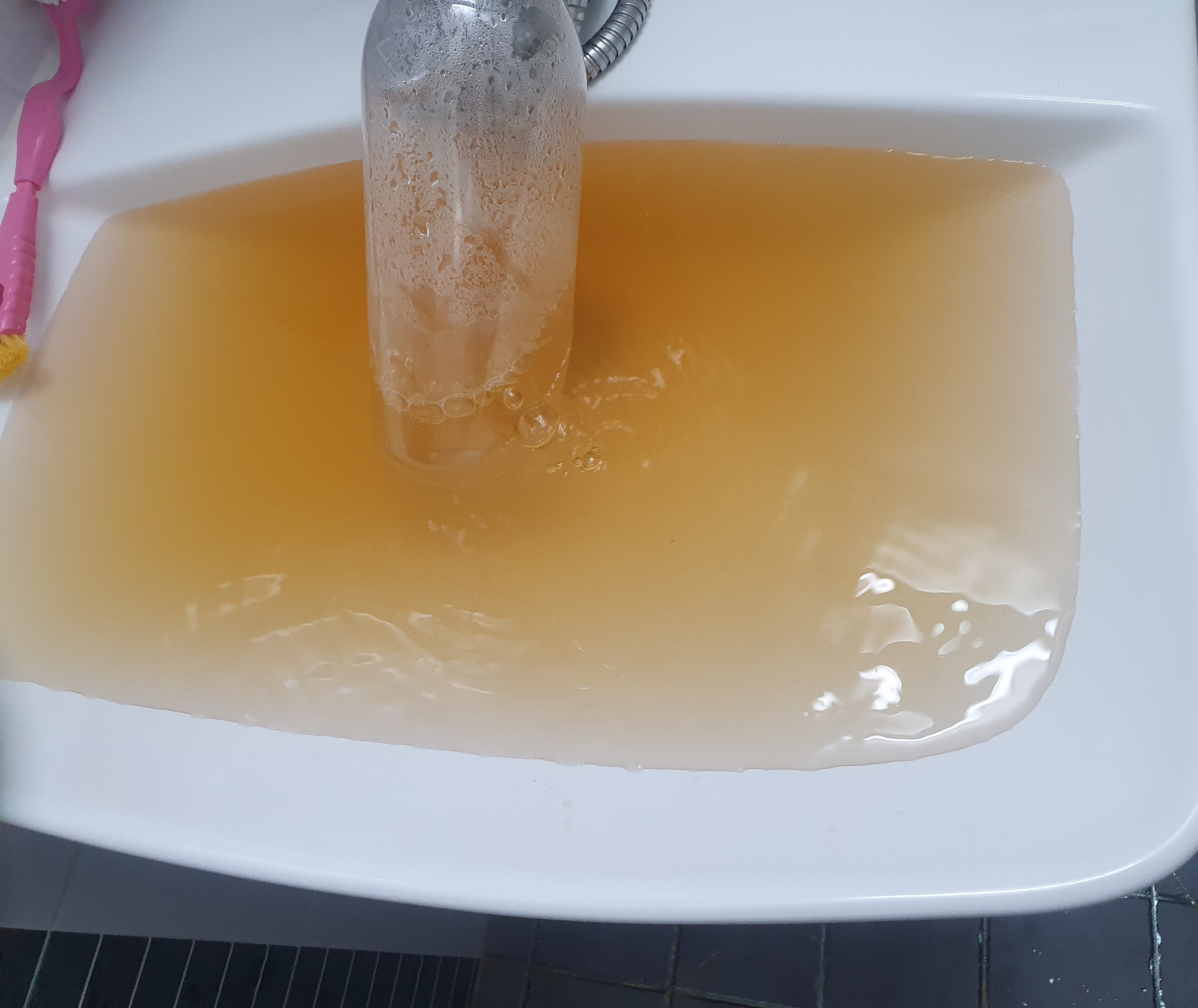 수도배관 클리닝 — 단면적 회복 시공 전 — 클리닝중